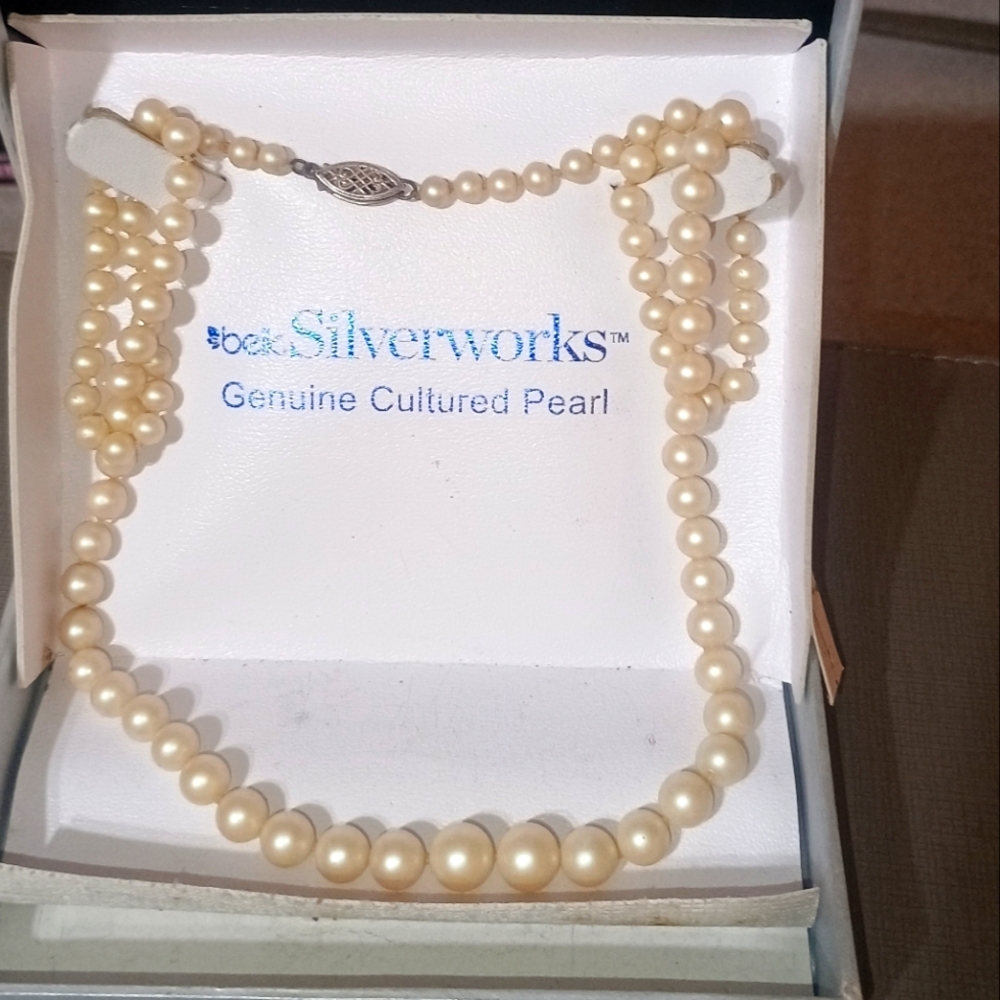 Vintage Rare find Cultivated pearl  from Belk.